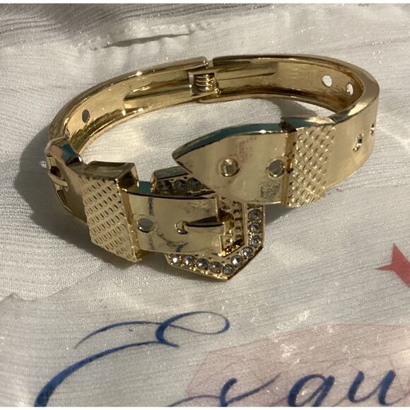Edgy Gold Belt Buckle Statement Hinged Bracelet Bangle - Picture 3 of 15